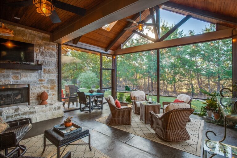 Best Custom Sunroom Construction in the US: Architectural Guide